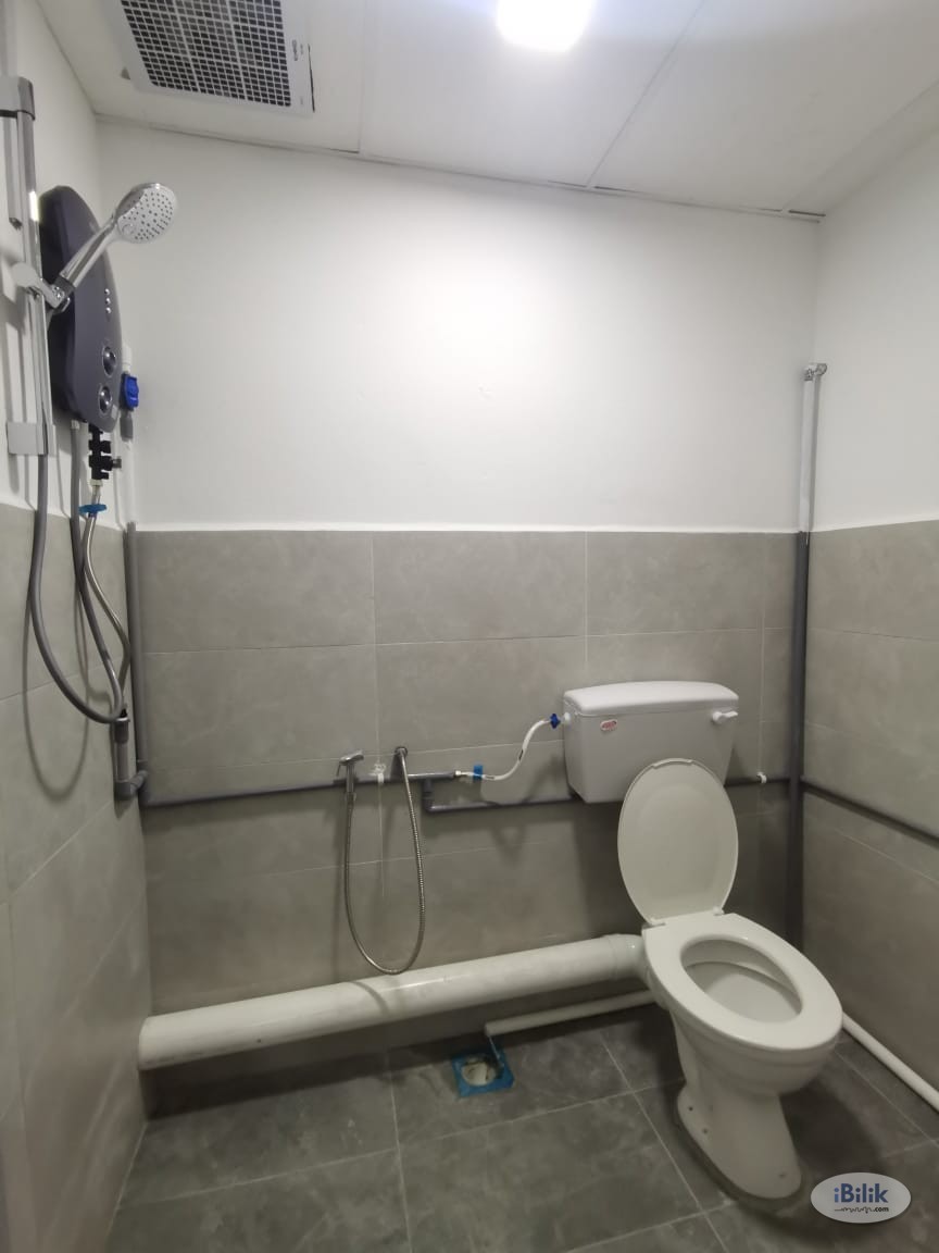 Female Unit at IOI Boulevard, Bandar Puchong Jaya - Image 4