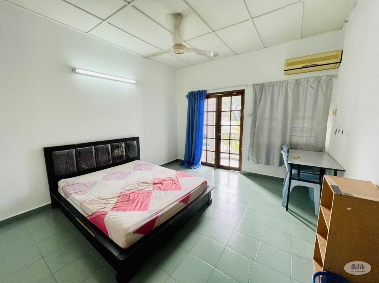 Master Bedroom For Rent At Taman Wawasan Puchong Nearby Setia Walk - Image 1