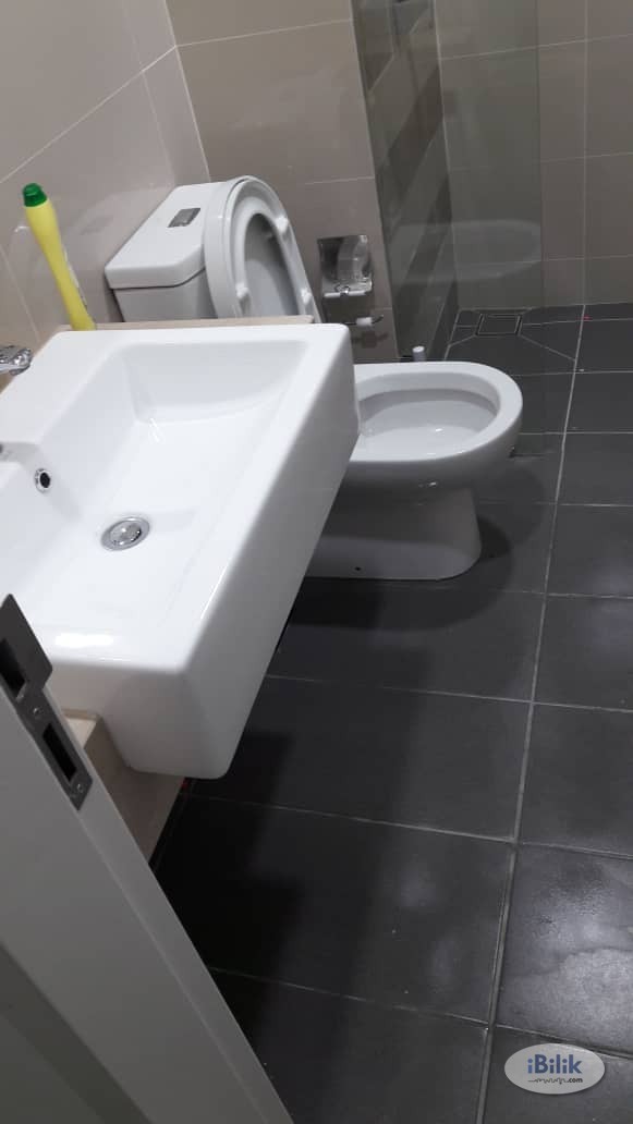 master room attached toilet facing kl view setapak - Image 4