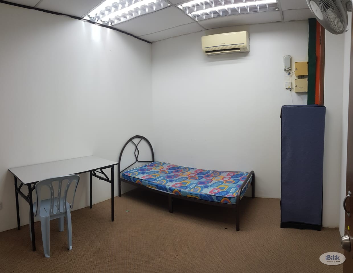 Middle Room at SS18, Subang Jaya - Image 1