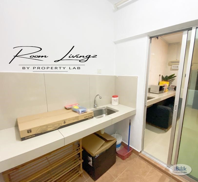 FULLY FURNISHED SINGLE ROOM WITH SHARED BATHROOM FOR RENT - Image 3