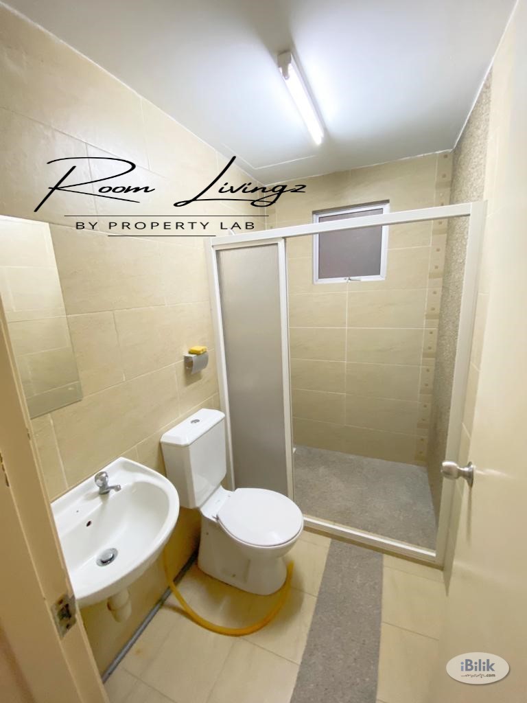 FULLY FURNISHED MASTER ROOM WITH SHARED BATHROOM FOR RENT - Image 2