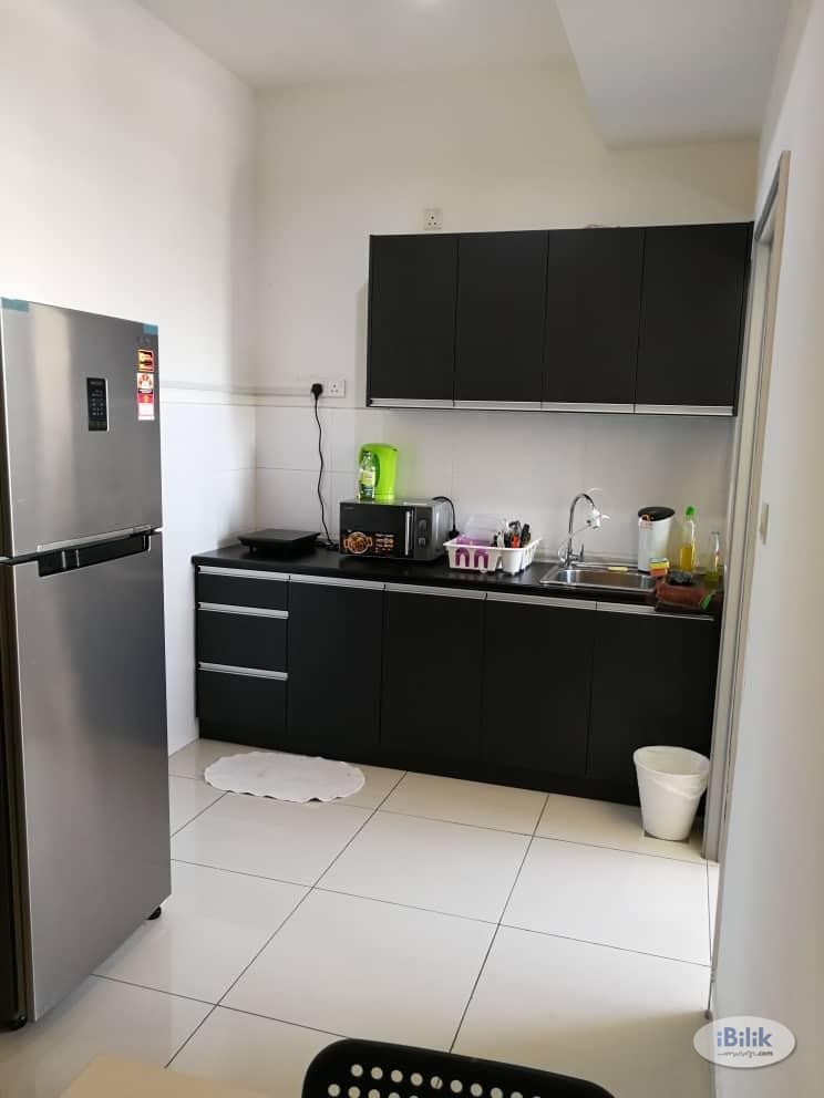 Middle room at You Vista,  (Cheras, MRT Suntex) Bukit Bintang, Pavilion, KL Sentral - Image 4
