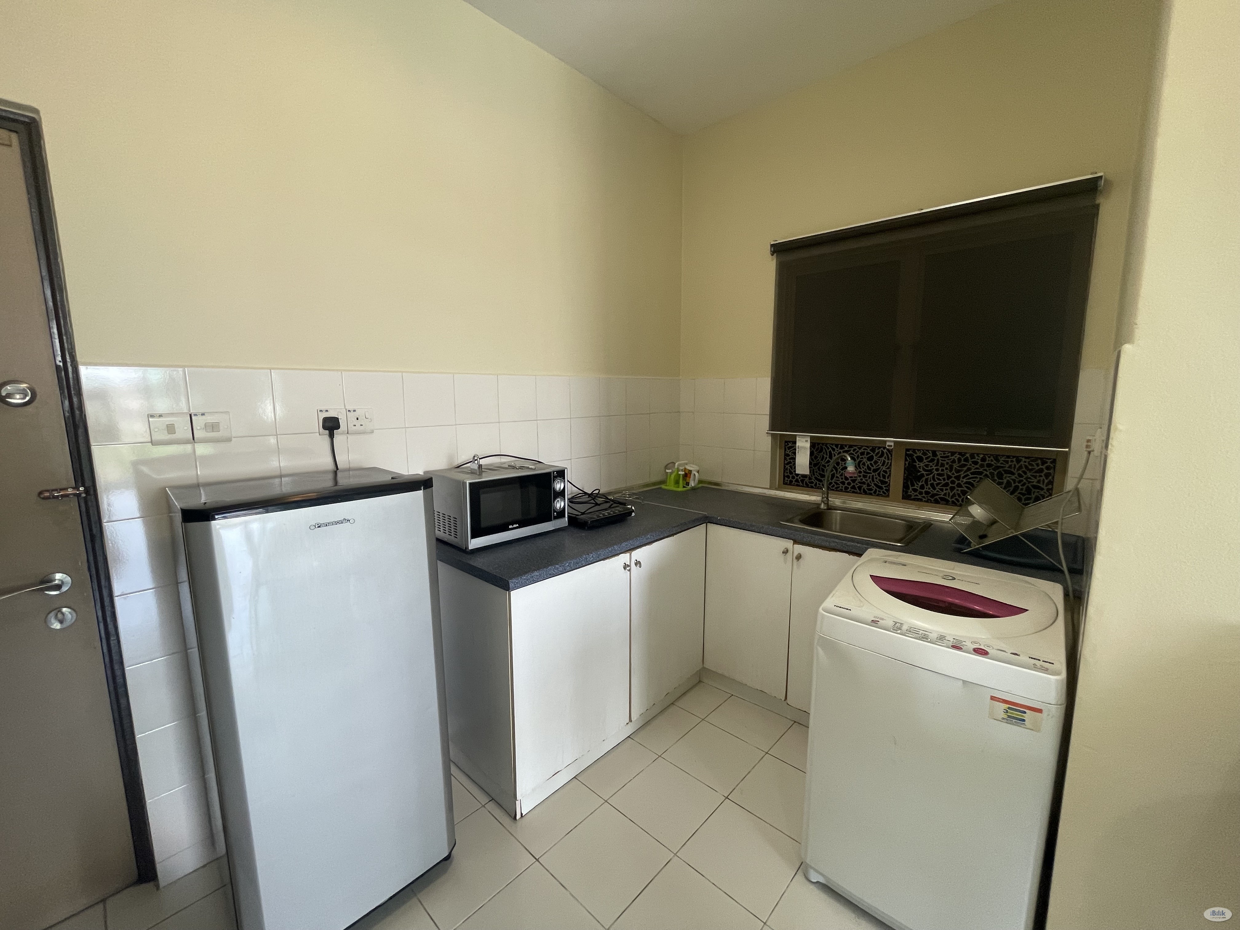 Studio with Balcony at Ritze Perdana 1, Damansara Perdana - Image 4