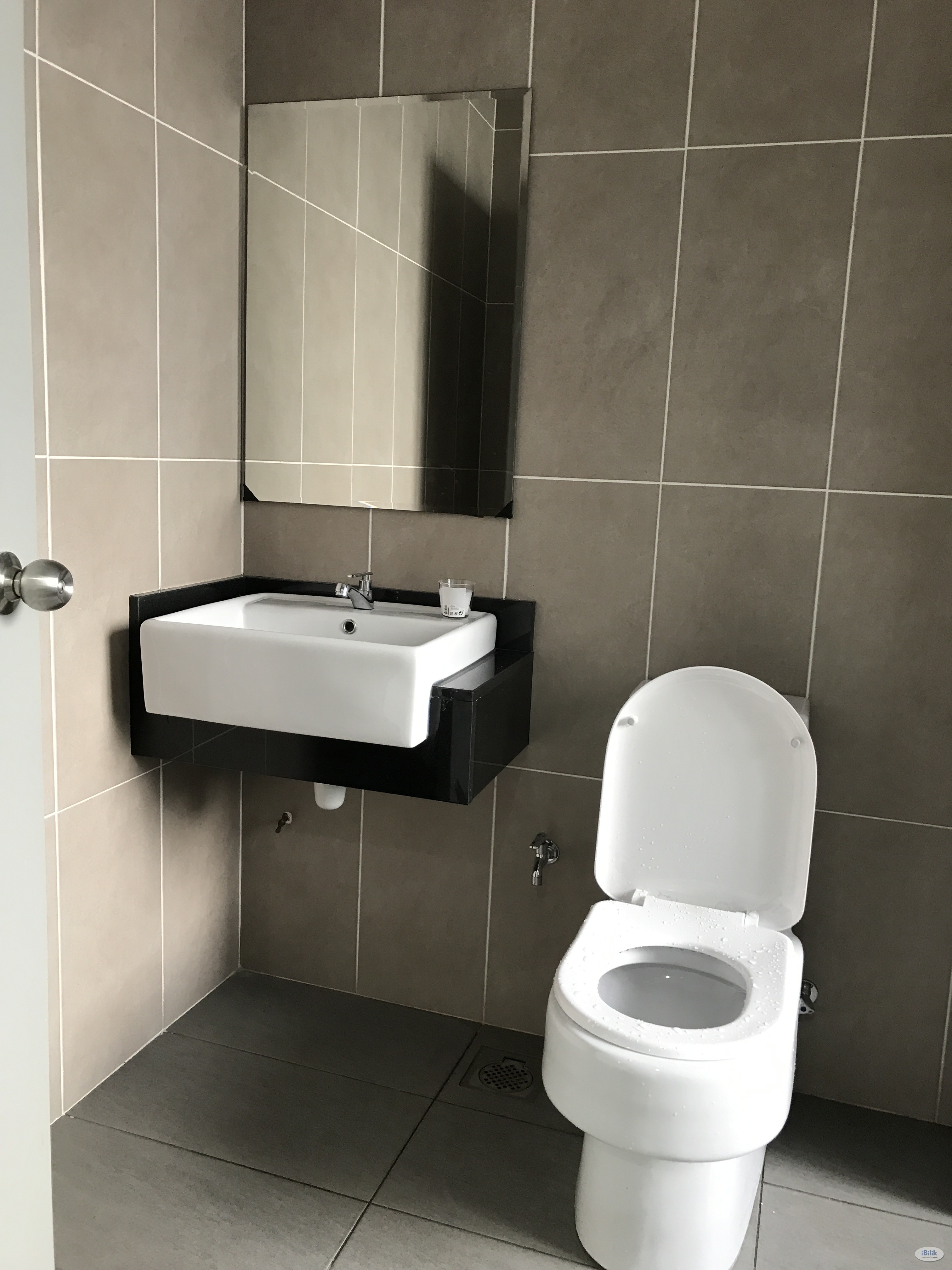 F.Furnished Master Bedroom at You Vista @ Cheras (3 min walking to MRT Tmn Suntex) KL Sentral, Velocity, B.Bintang - Image 4