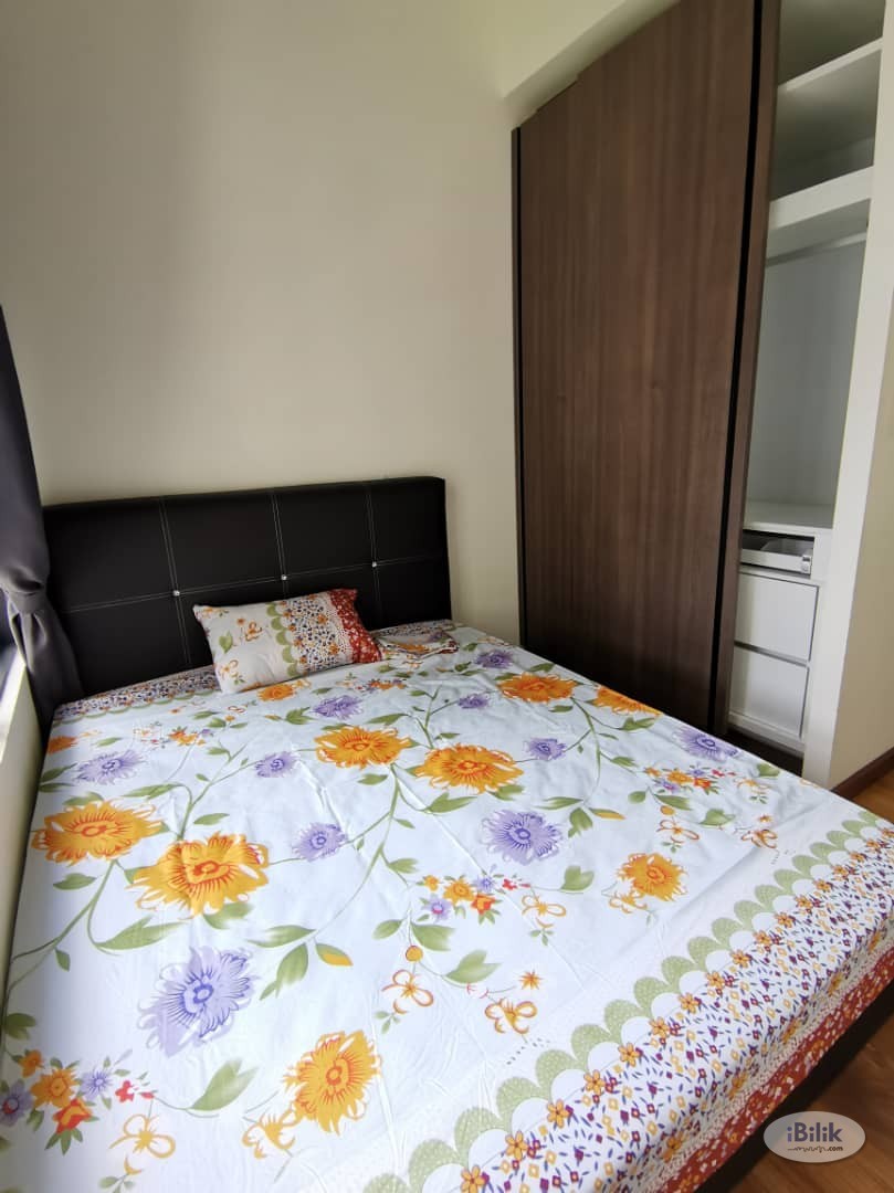 Middle Big Room at The Petalz, Old Klang Road for rent! - Image 2