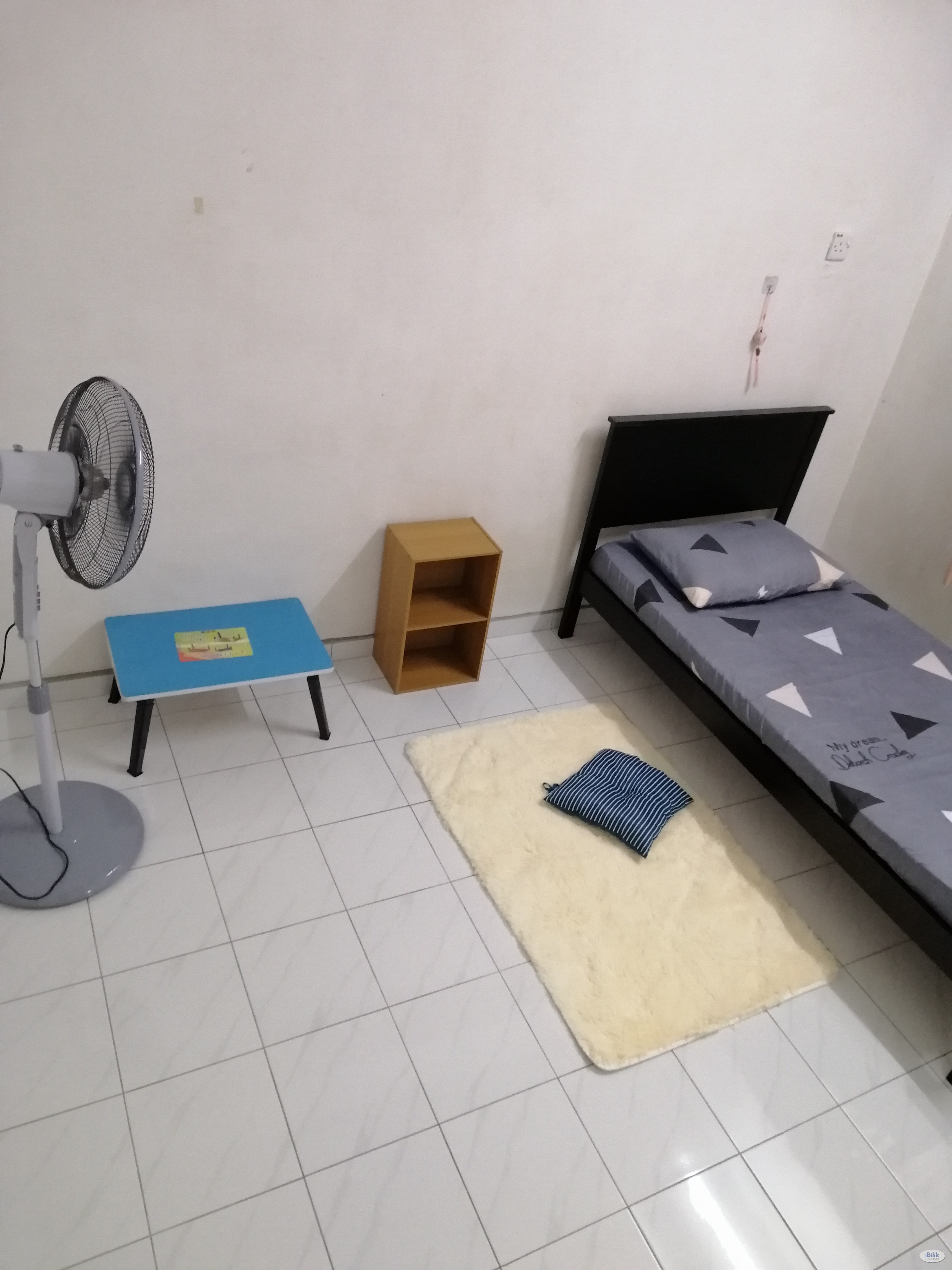 Bedroom for rent at Georgetown area, Penang - Image 2