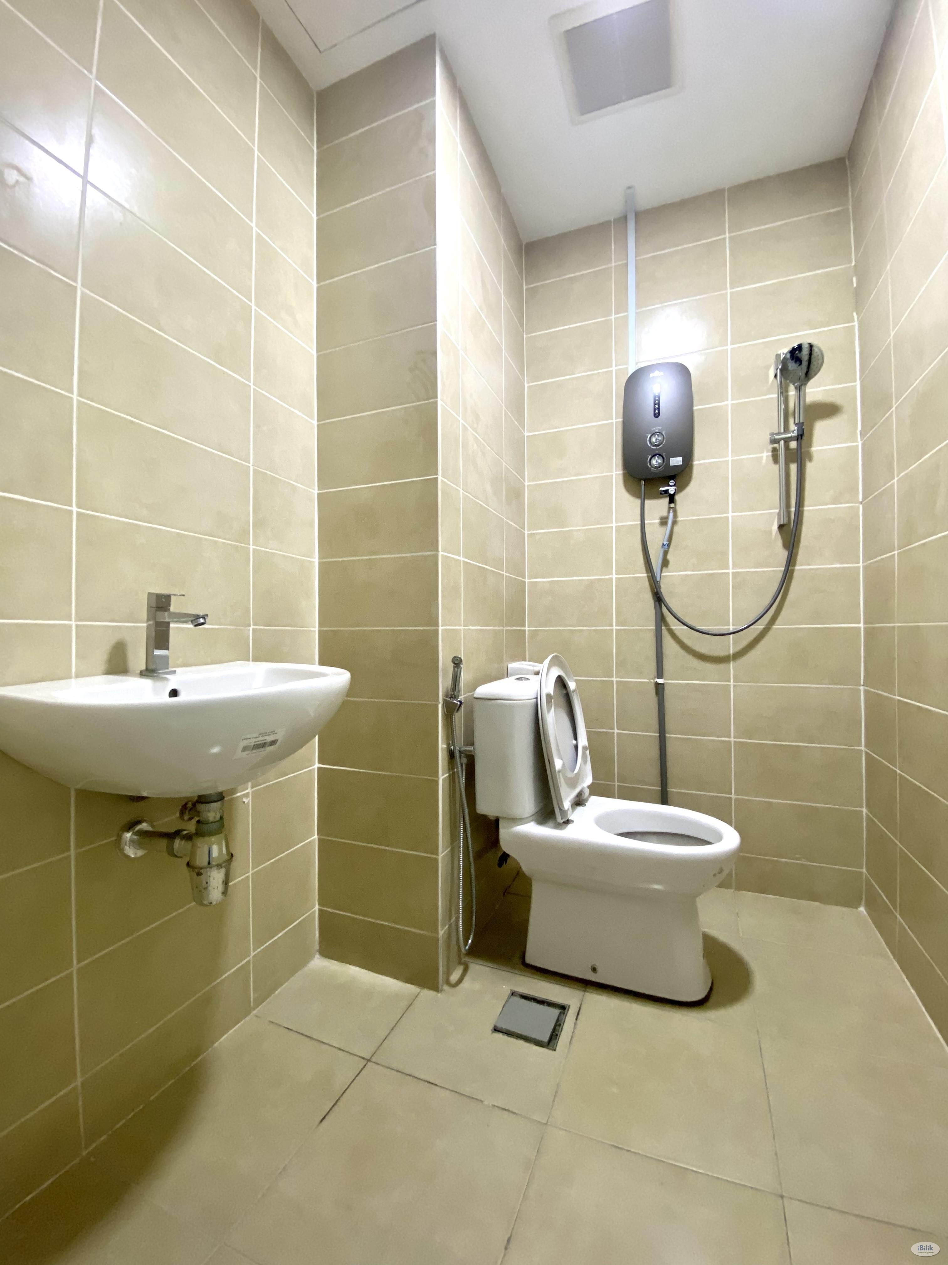 👉🏻Master Room For Rent At I-Residences👈🏻 - Image 2