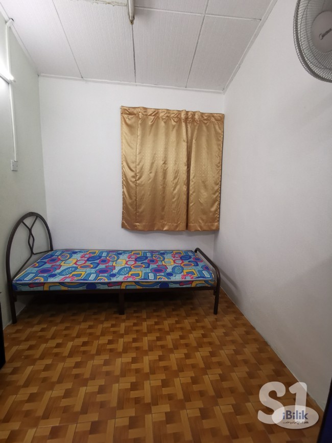 One Month Deposit! Single Room in Damansara Jaya, PJ Near ATRIA Shopping Mall - Image 1