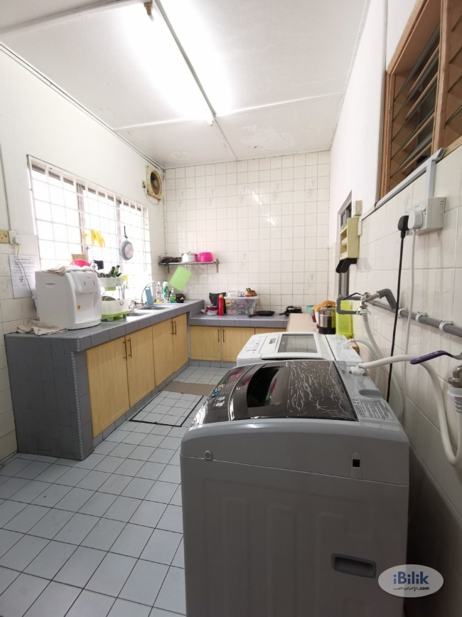 Zero Deposit! Middle Room Rent in Bukit Mayang Near to Kelana Jaya LRT Station - Image 5