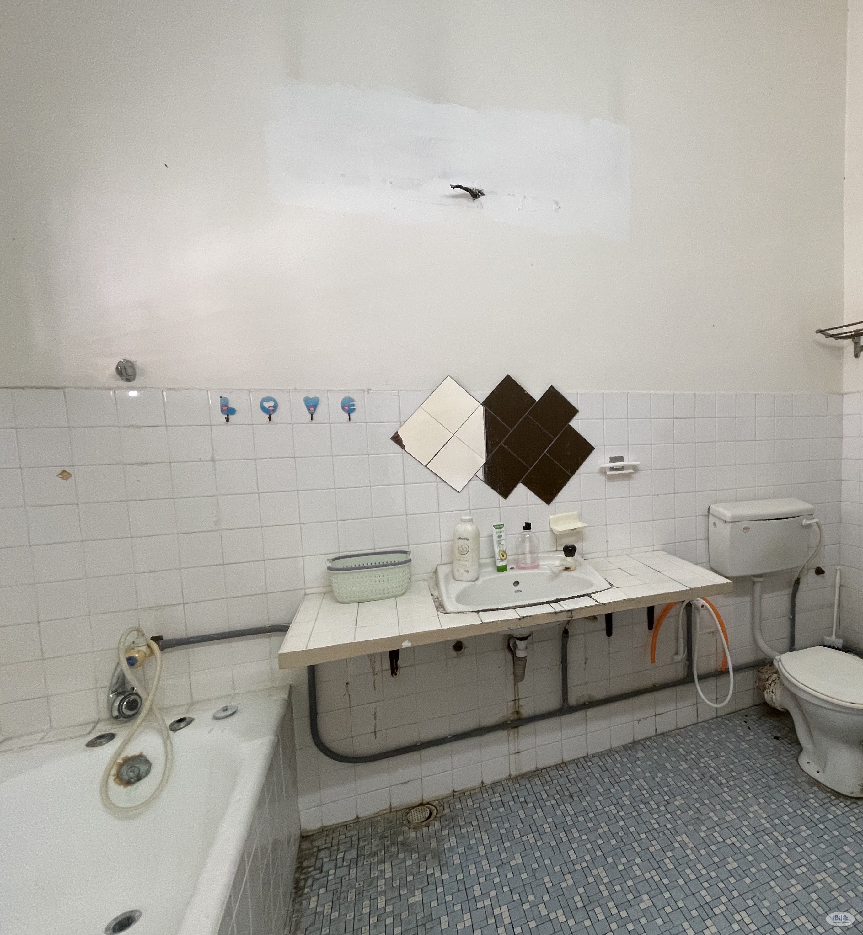 Master Bedroom At SS2 Petaling Jaya For Female Only - Image 3