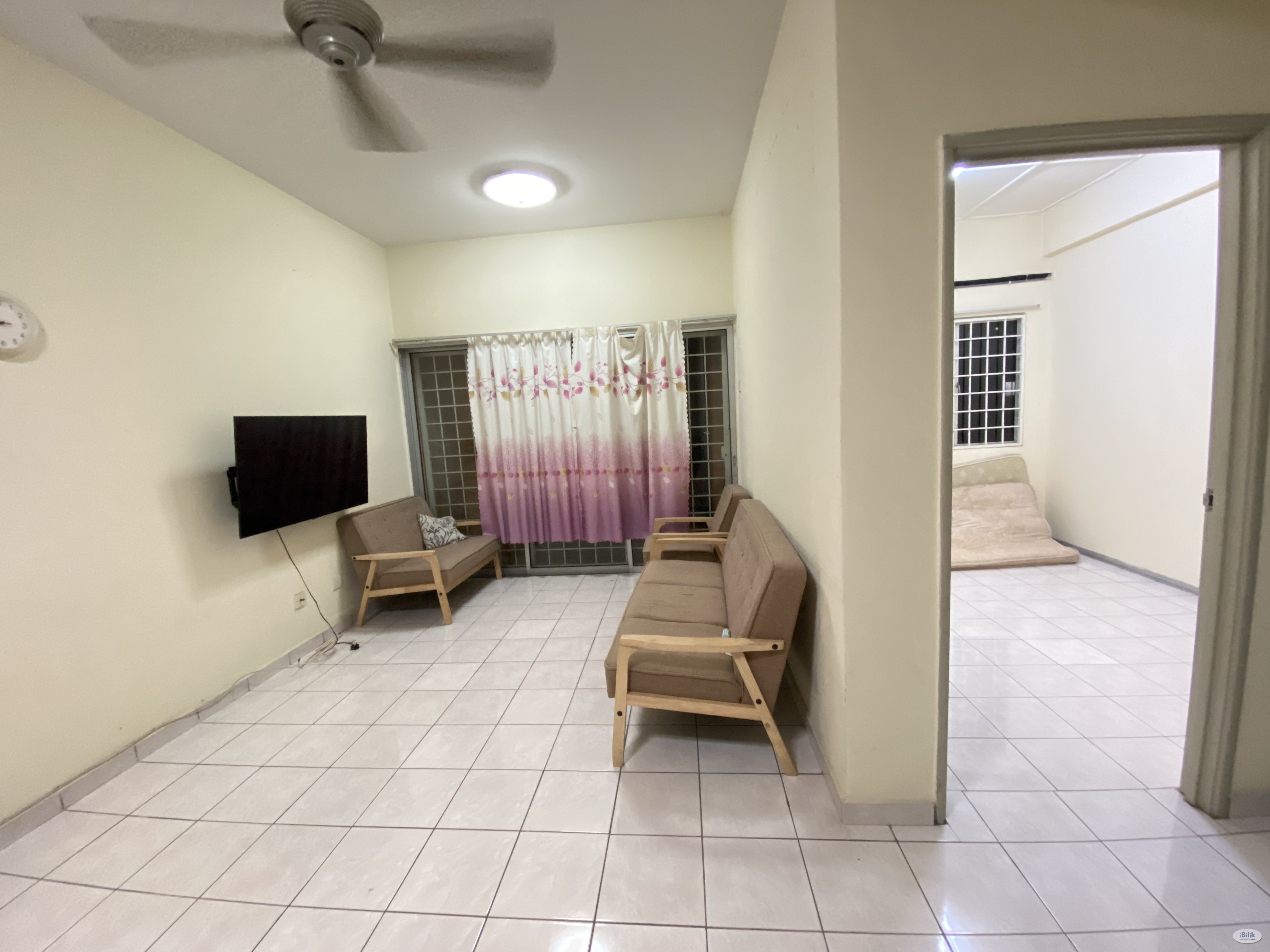 Sri Camellia Apartment Middle room for rent - Image 1