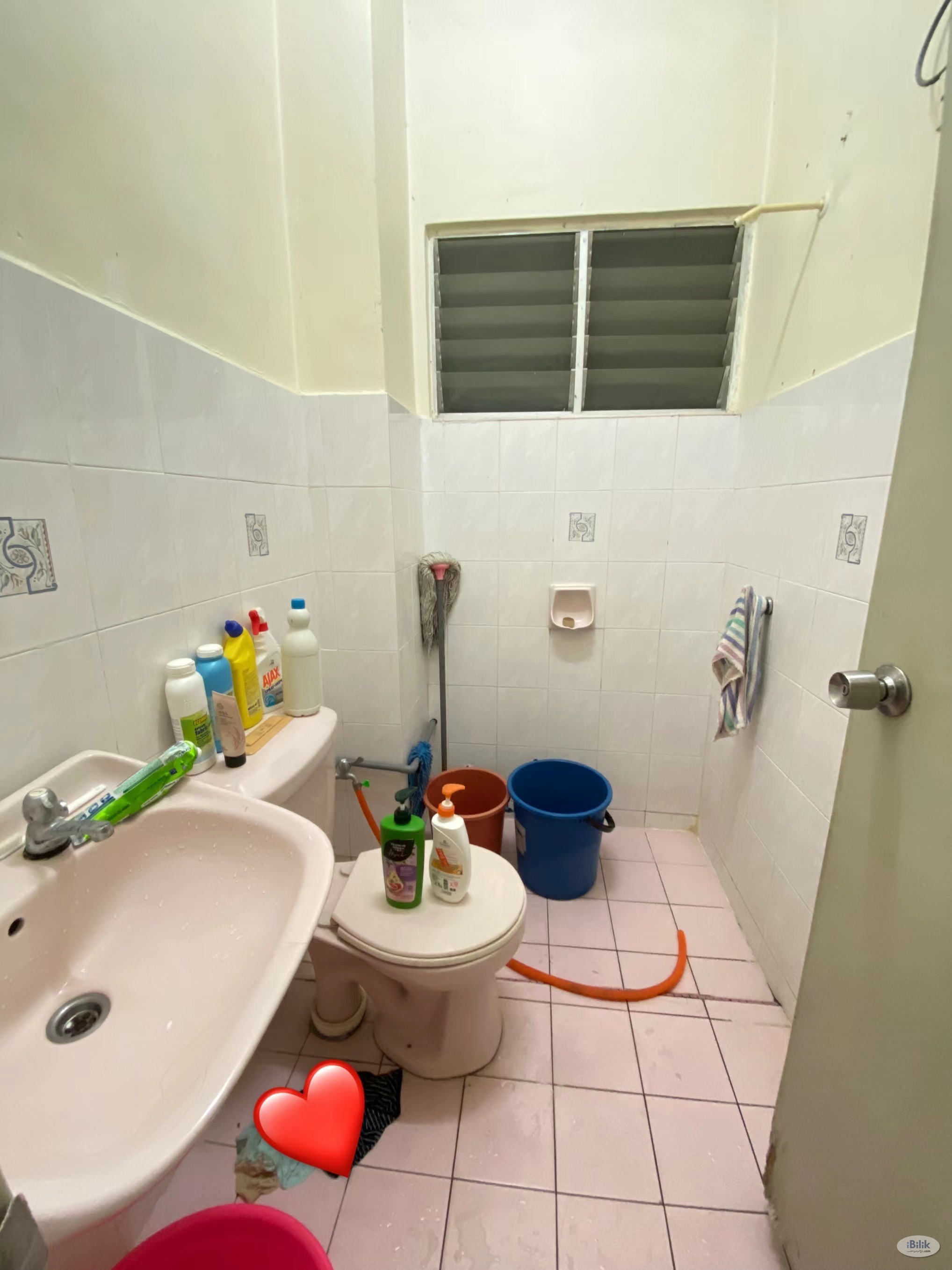 Sri Camellia Apartment Middle room for rent - Image 5