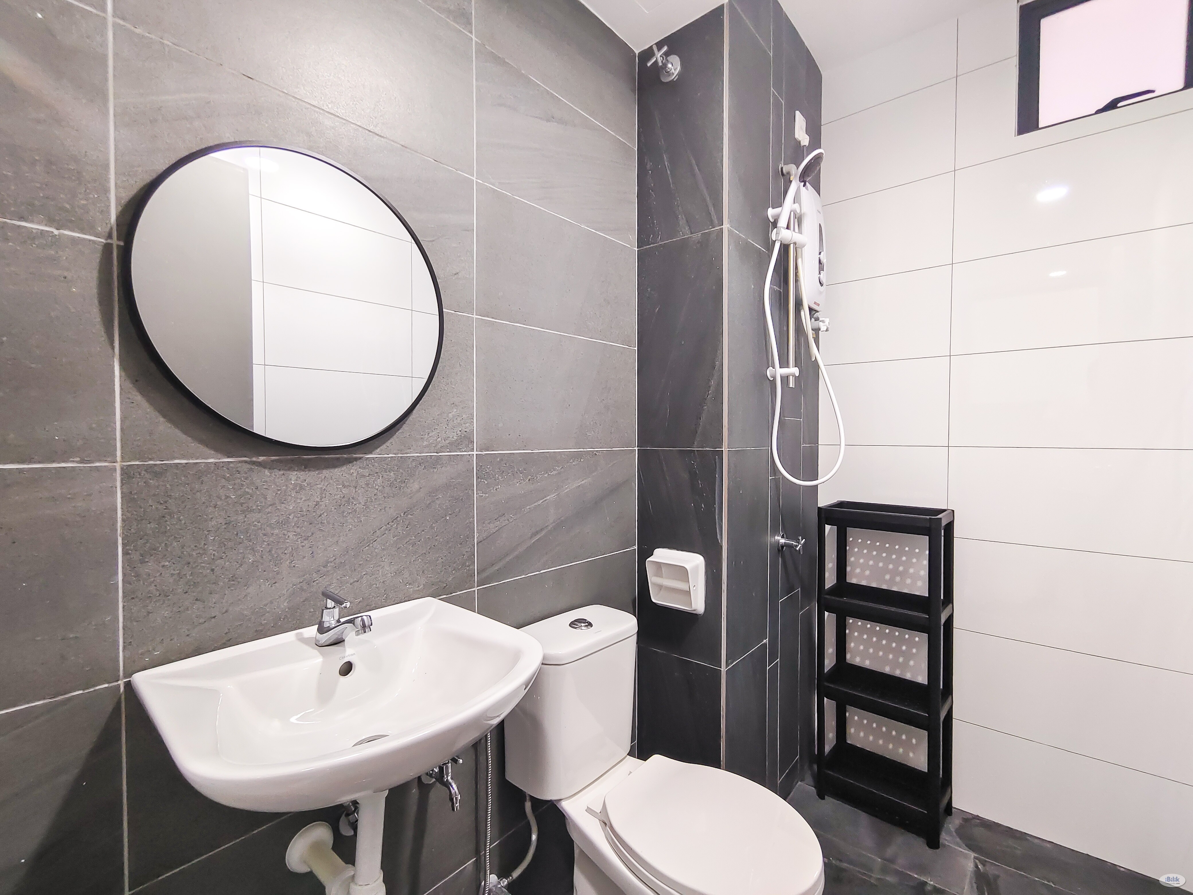 SINGLE ROOM AT TRADERS GARDEN FOR RENT - Image 3