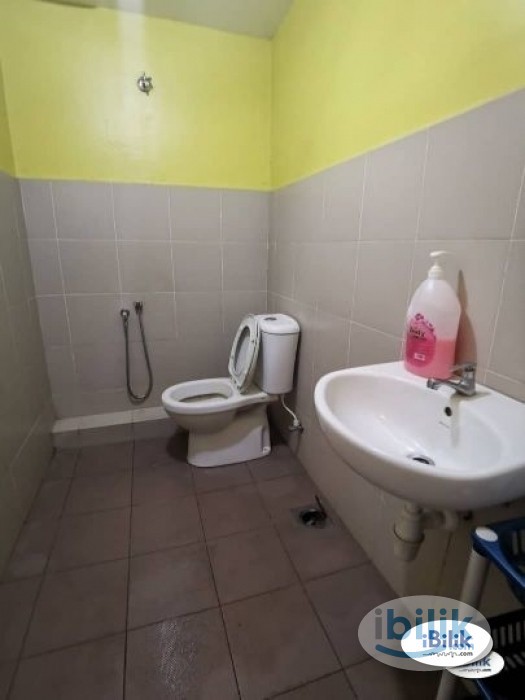 ( ZERO % DEPOSIT ! ) Middle Room at SS15, Subang JayaWalk to SS15 LRT Station - Image 3