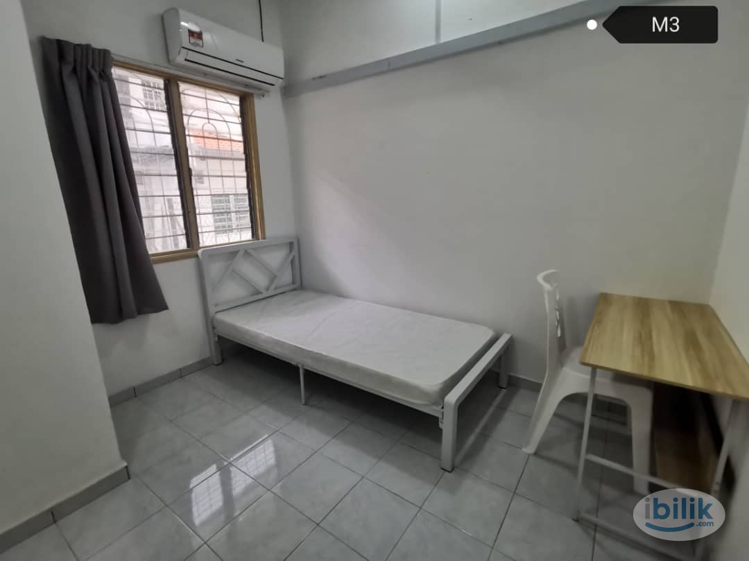 Female Unit Room for Rent in Setia Alam Electricity Included, Nearby Top Glove Tower, Setia City Mall, Jalan Meru - Image 1