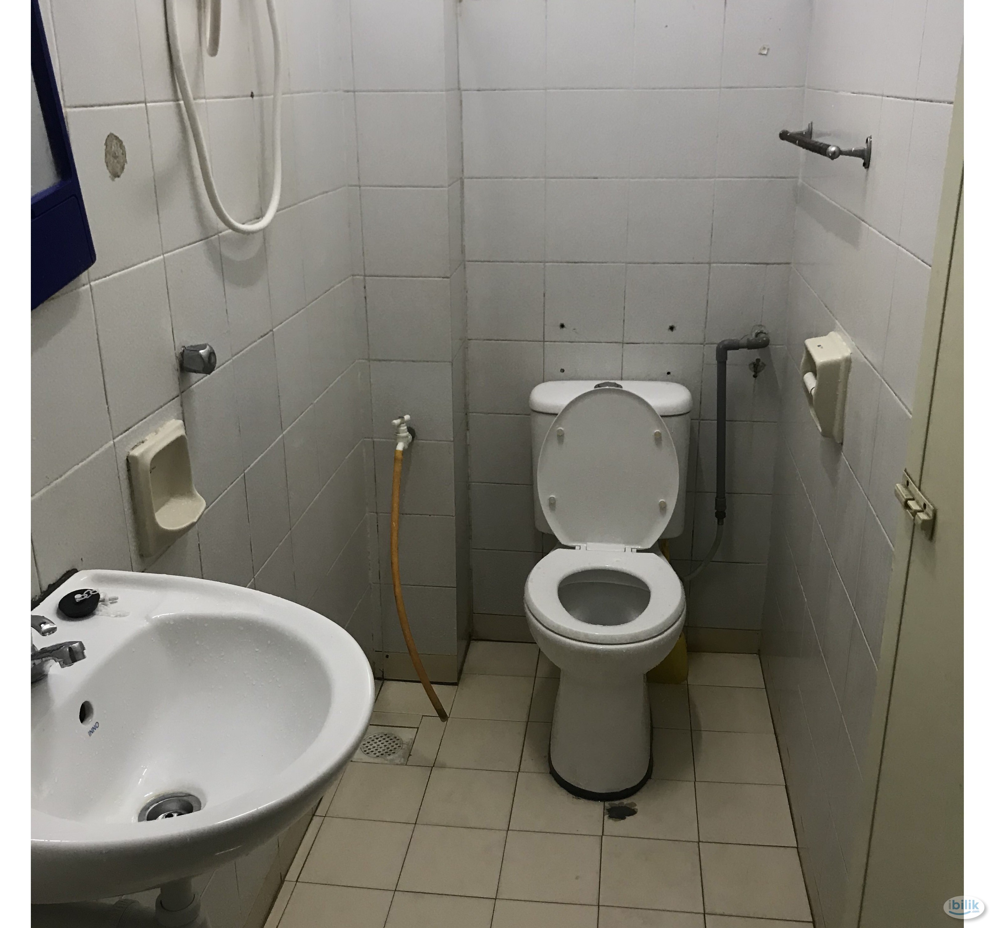 Middle Room at SS18, Subang Jaya - Image 3