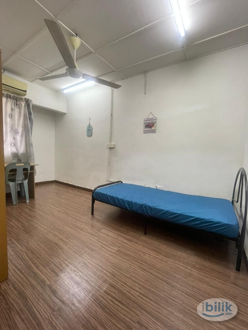 Middle Room at SS15, Subang Jaya - Image 2