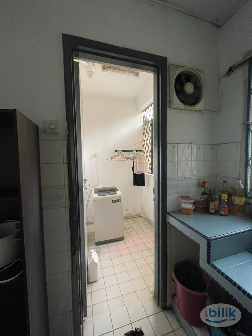 Middle Room at SS15, Subang Jaya - Image 3