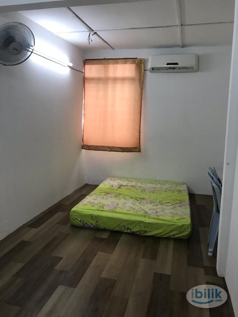 Middle Room at Pinggiran USJ 1, Subang Jaya - Image 3