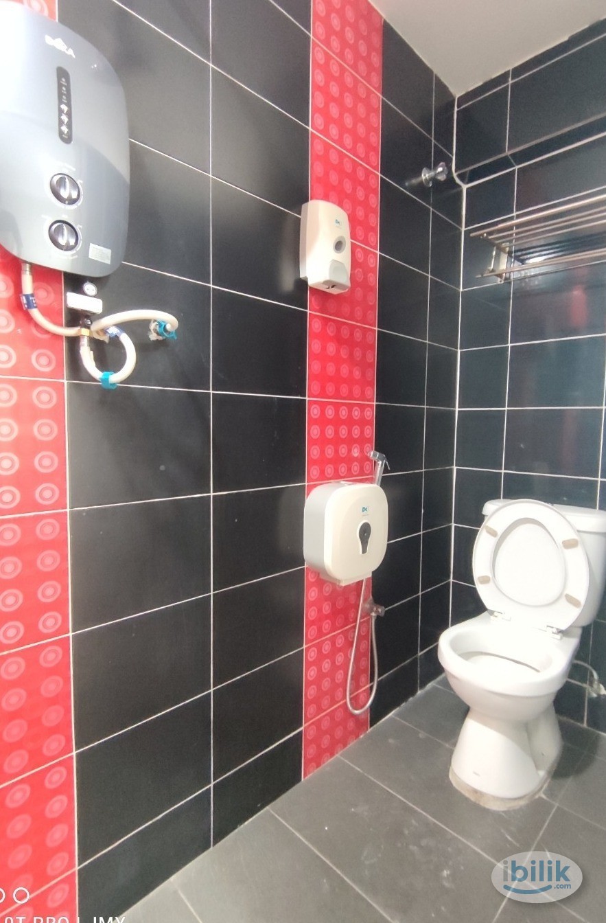 ⭐🚶LRT KELANA JAYA private toilet - Image 4