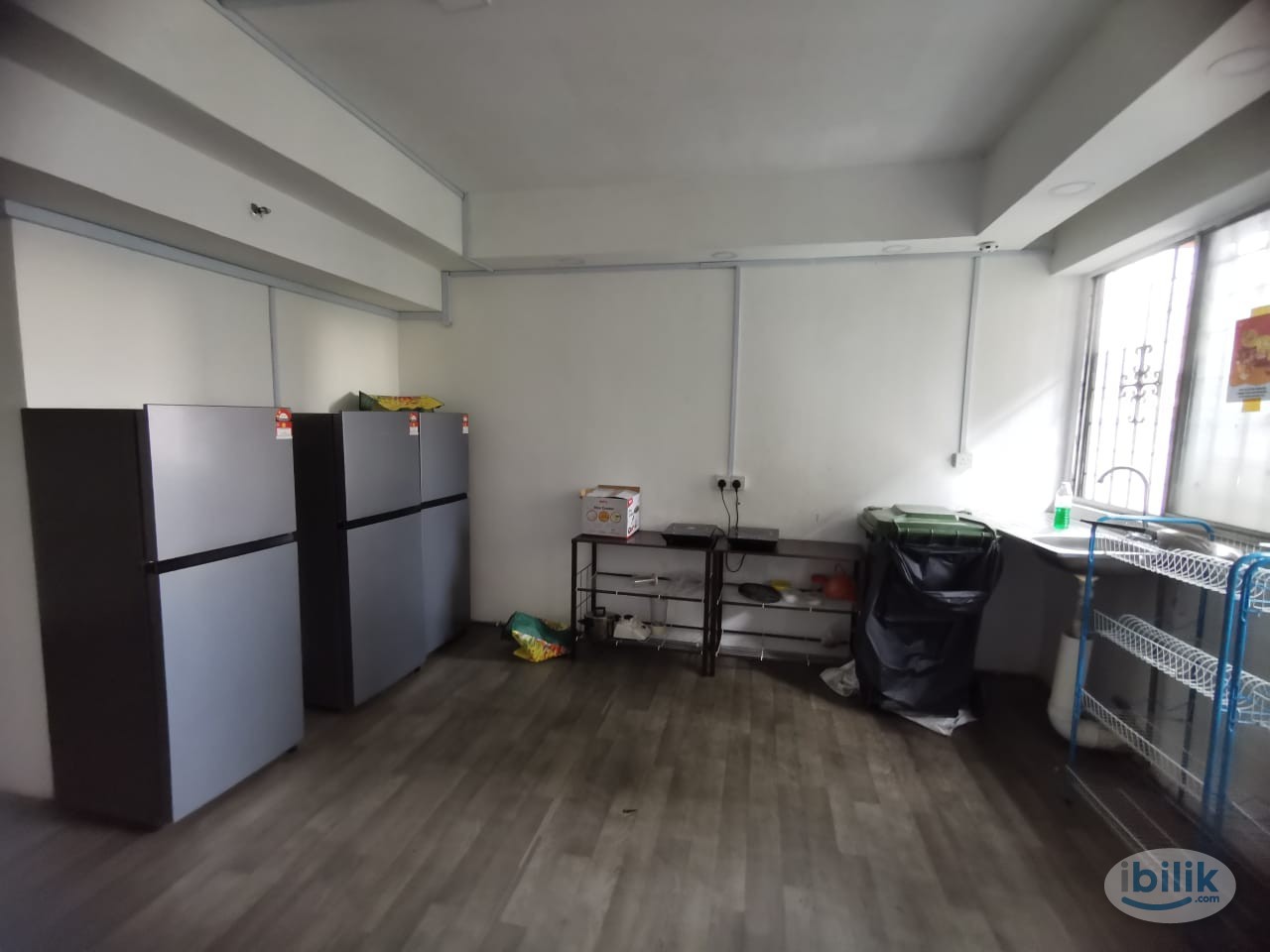 M1 HOTEL @ CHEAPEST ROOM AT TOWN - 3 MIN WALKING DISTANCE TO CHOW KIT MONORAIL - New Renovated Room (Fully-furnished wit - Image 2