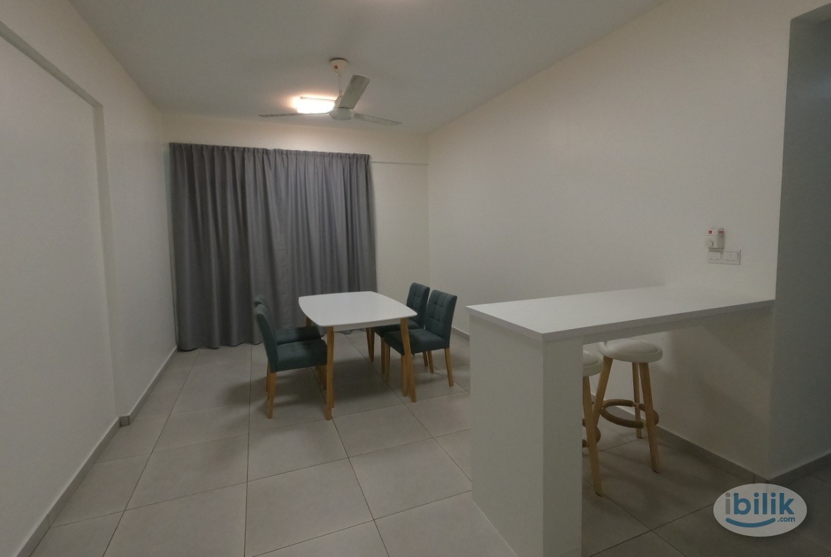 De Centrum UniPark, MALAY FEMALE Unit, Fully-furnished MASTER ROOM, Personal Bathroom - Image 3