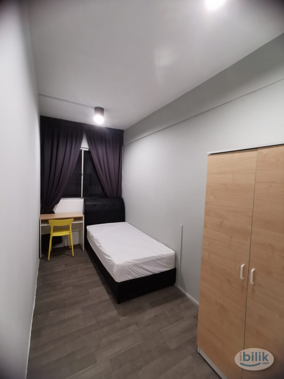 M1 HOTEL @ CHEAPEST ROOM AT TOWN - 3 MIN WALKING DISTANCE TO CHOW KIT MONORAIL - New Renovated Room (Fully-furnished wit - Image 1