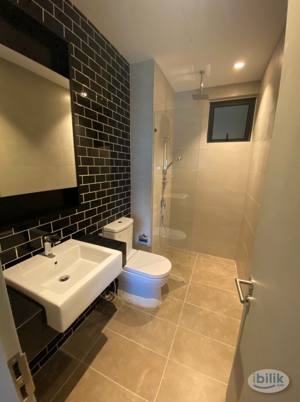 NO DEPOSIT - Master room for rent at UNION SUITES – FULLY FURNISHED WITH PRIVATE BATHROOM – 5 min walking distance to SU - Image 3