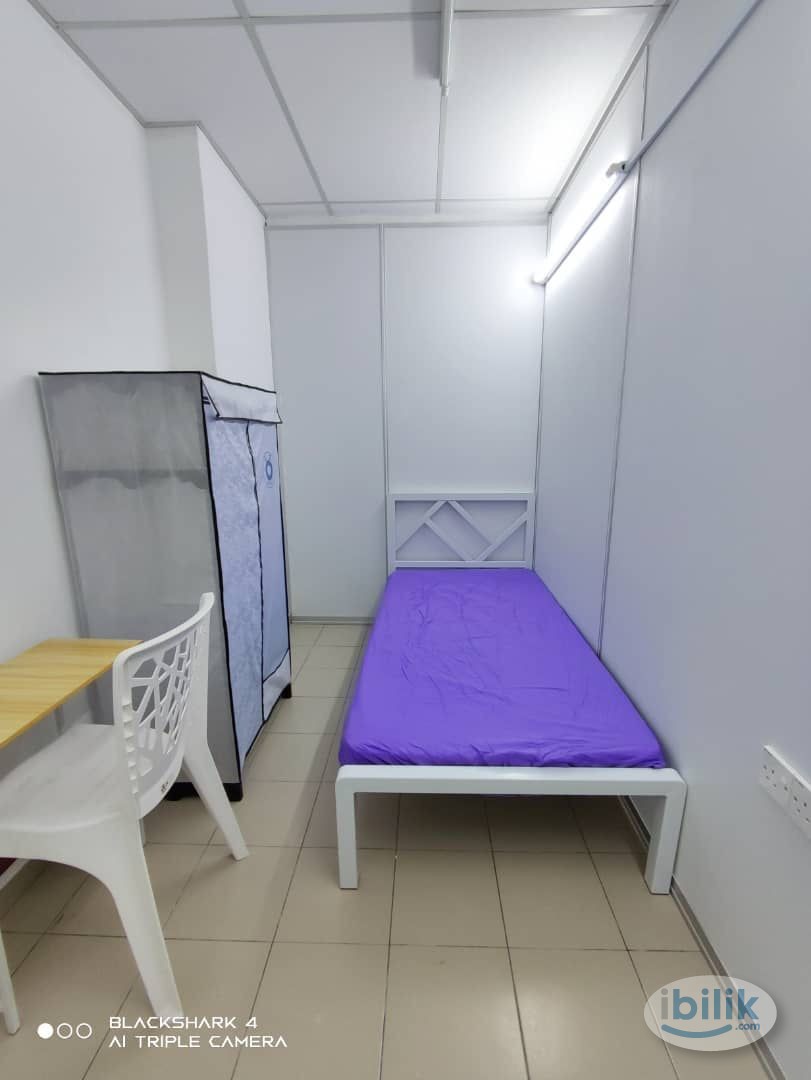 CHEAPEST ROOM IN BANDAR SRI DAMANSARA – FULLY FURNISHED WITHOUT AIRCOND – STRATEGIC LOCATION / STUDENTS & INTERNS ARE WE - Image 1