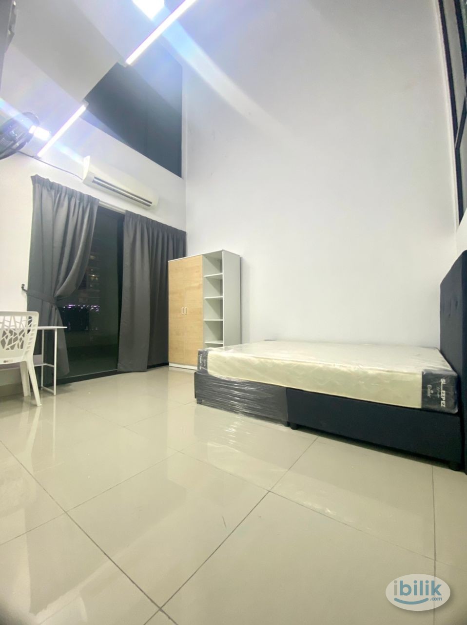 🚩BRAND NEW COLIVING😍 - Middle ROOM RENTAL NEARBY CIQ  ( Walking Distance ONLY 15 mins ) ⭐️⭐️ - Image 1
