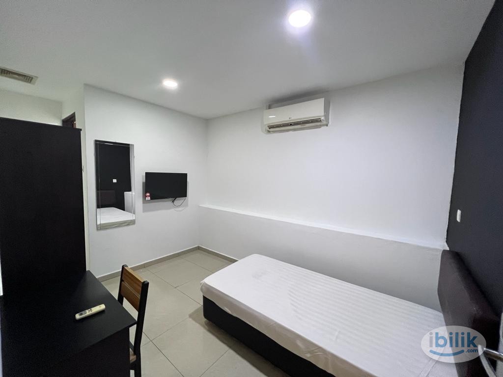 FREE Deposit! Middle Room at Bandar Botanic, Klang Easy Access GM Klang, AEON Bukit Tinggi - Image 1