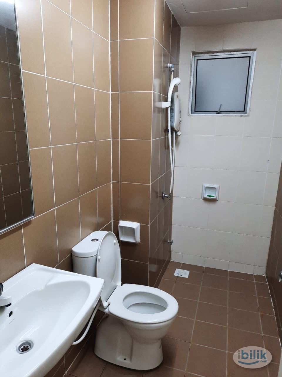 Middle Room at Cyberjaya, Selangor - Image 3