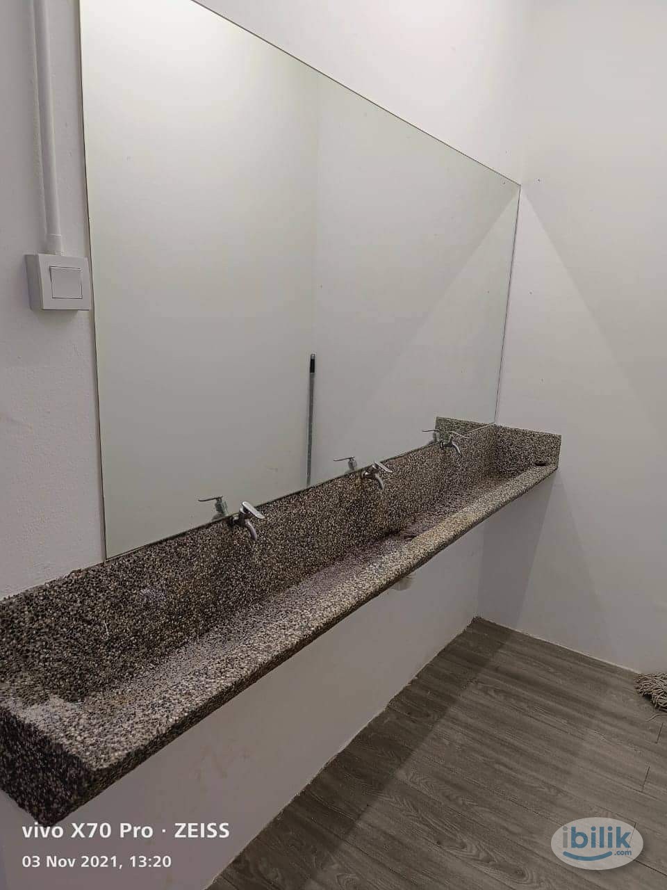 Middle Room at SS15, Subang Jaya - Image 2