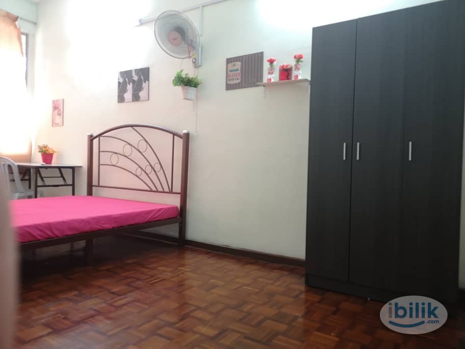 Comfort Middle Room For Rent at Taman Orkid Desa, Cheras 5mins drive to Cheras Sentral Mall - Image 1