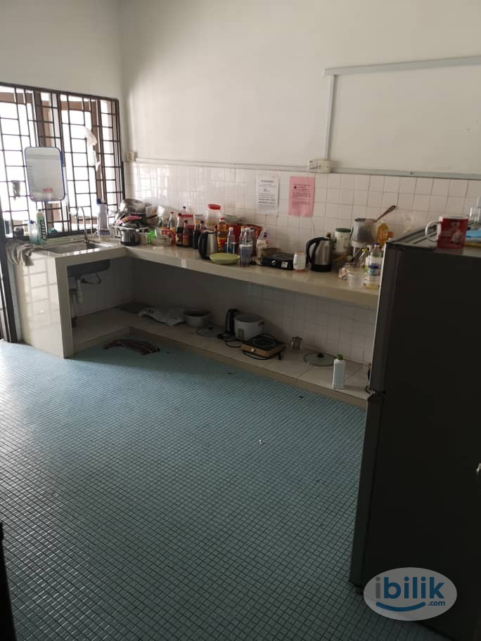 Comfort Middle Room For Rent at Taman Orkid Desa, Cheras 5mins drive to Cheras Sentral Mall - Image 2