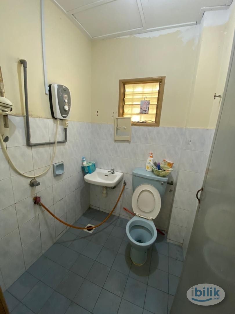 Comfort Middle Room For Rent at Taman Orkid Desa, Cheras 5mins drive to Cheras Sentral Mall - Image 3