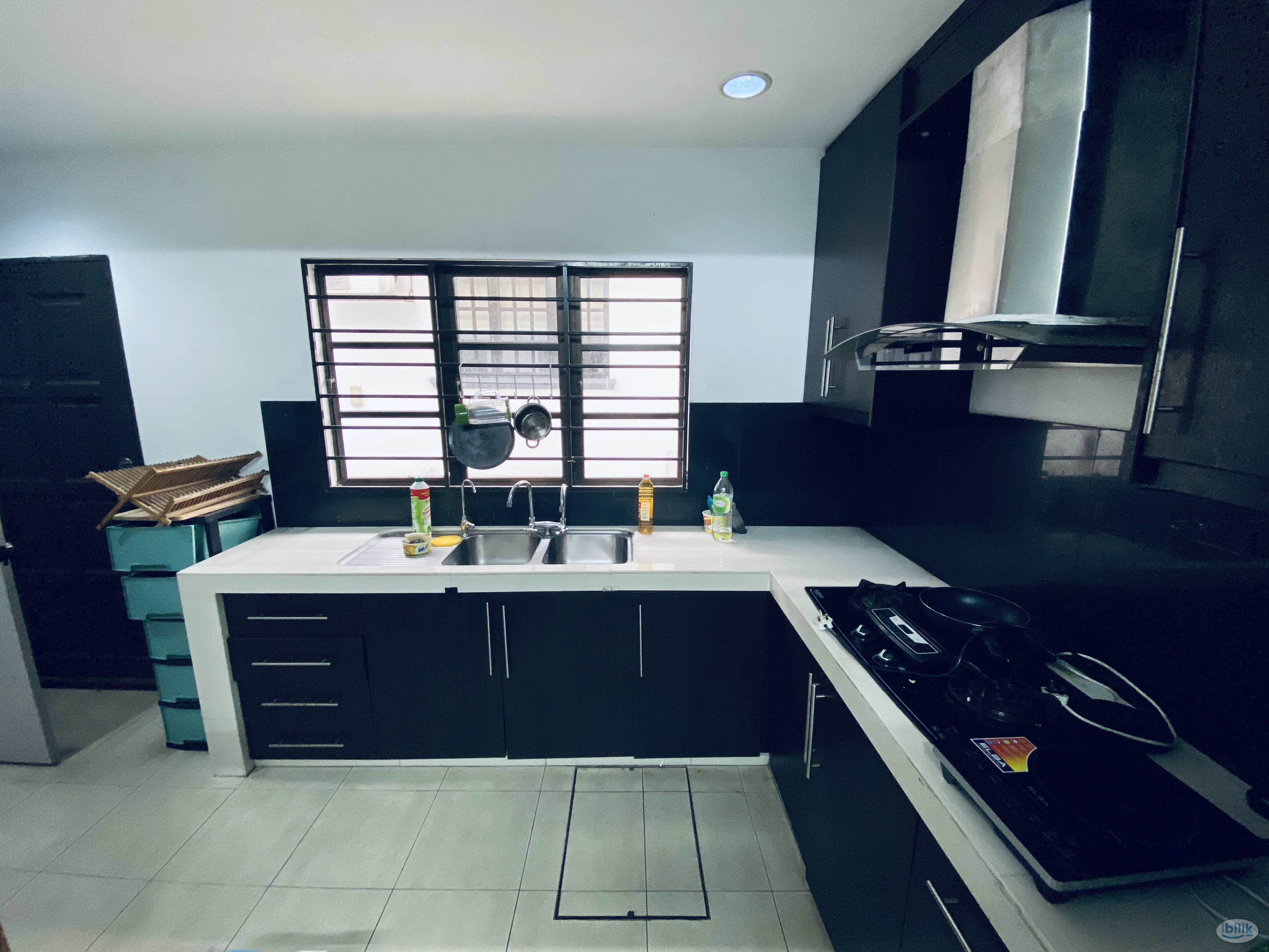 One Month Deposit! Middle Room at SS7, Kelana Jaya 6mins walk to Lembah Subang MRT Station - Image 2