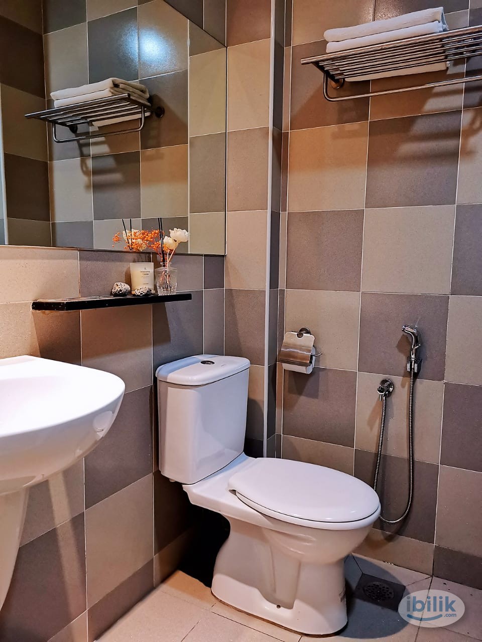 Private & Comfort Middle Room Rent at Sungei Wang Plaza, Bukit Bintang Walking Distance to LOT10, Pavillion Mall - Image 2