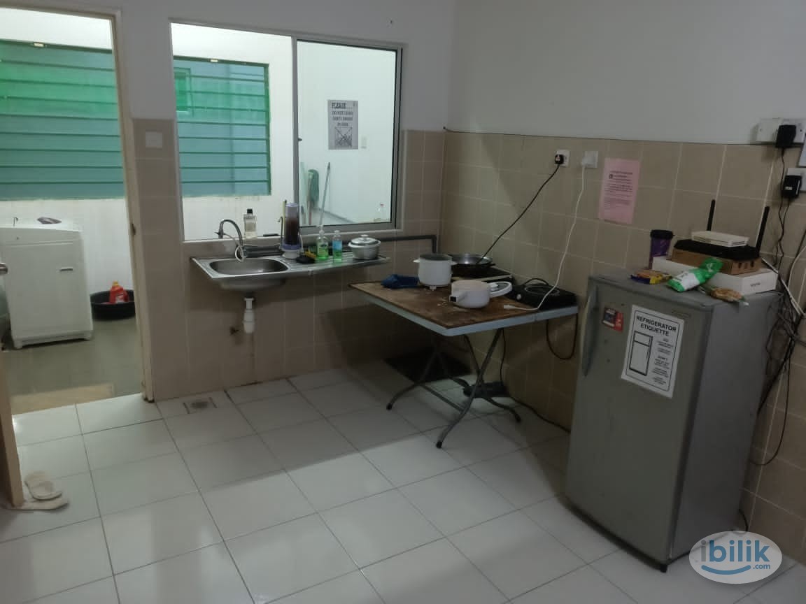Middle Room at Shah Alam, Selangor - Image 3