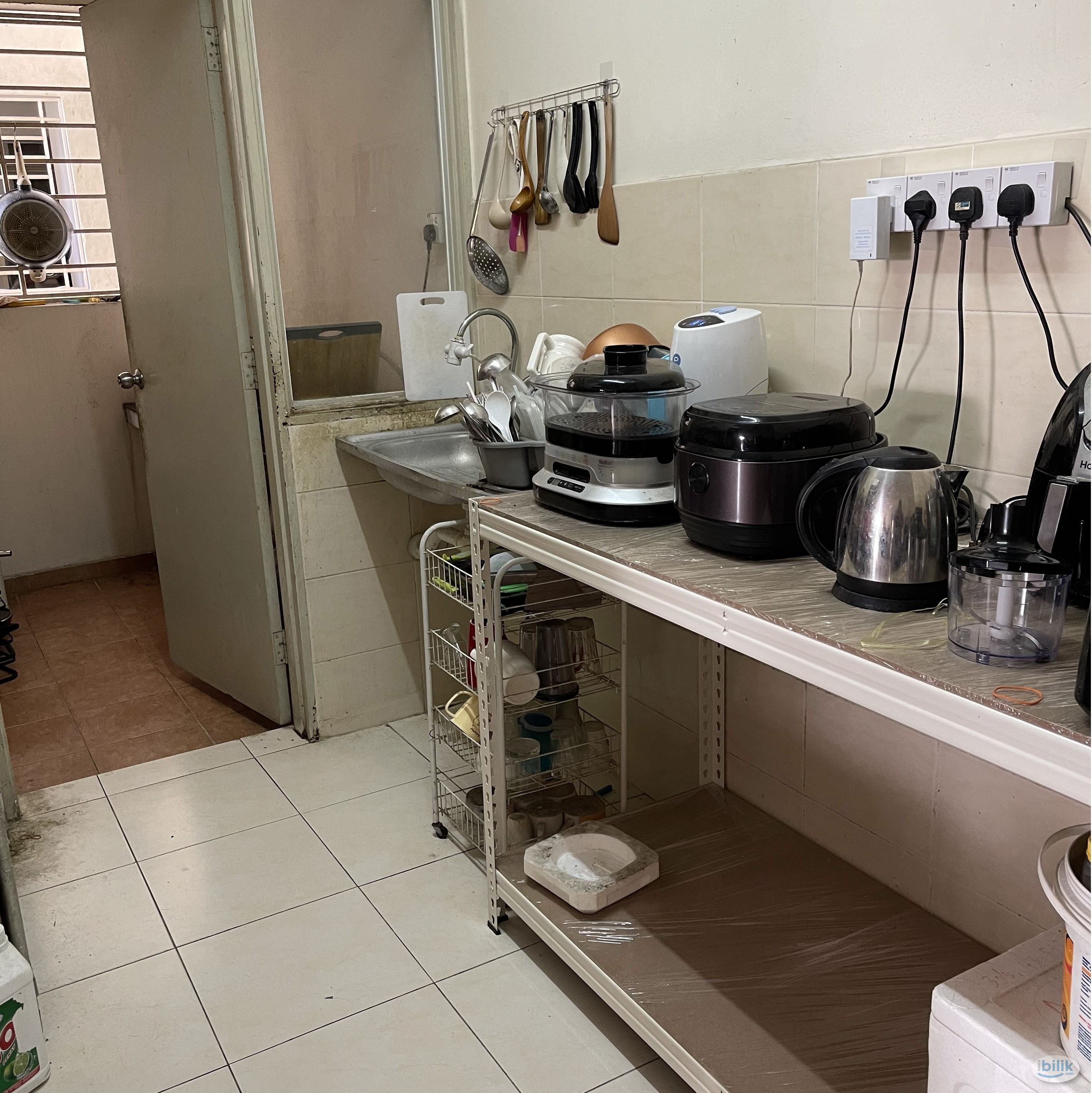 Semi-furnished Medium Room for Rent at Platinum Lake PV13, Setapak - Image 2