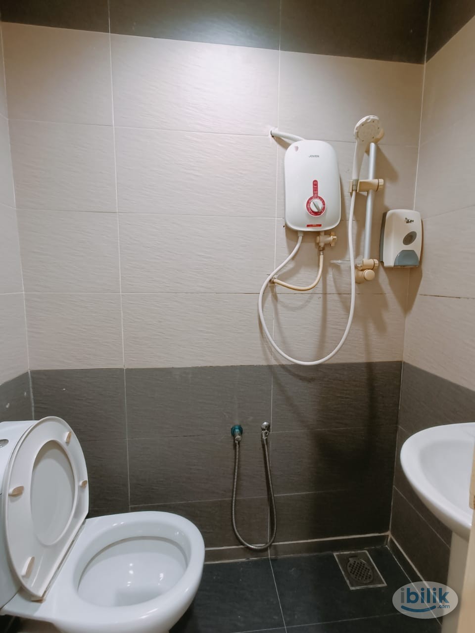 🌈🌈Master Room For Rent At SS6 Kelana Jaya🌈🌈 Walking Distance To Kelana Mall 🚶🏻Giant Mall Kelana Jaya🚶🏻‍♀️ - Image 4