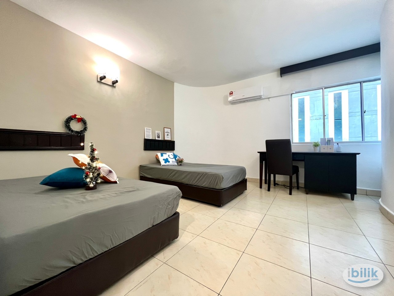 📌( RM300 DEPOSIT ) Hey You❗❗ Here's Your Master Room ONLY 6 MINS WALK to CIQ , Johor Bahru⭐ - Image 1