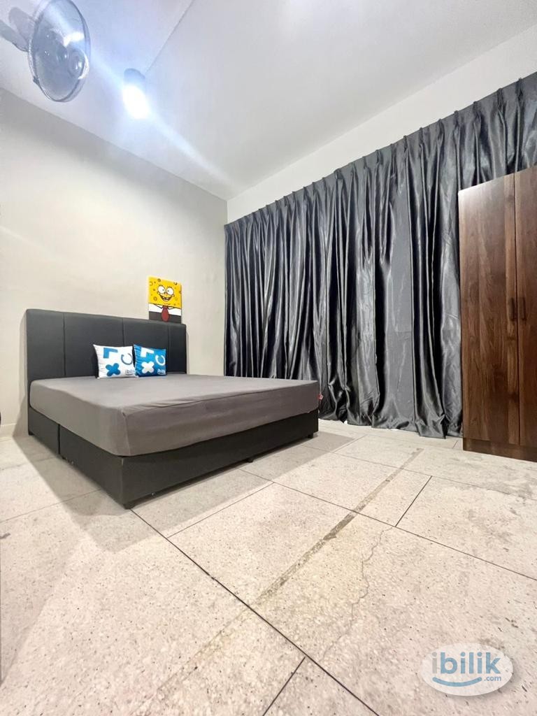 ⭐[ Super Low DEPOSIT ]📌Spacious Comfy Middle Room at CIQ, Johor Bahru ( Nearby CIQ Custom ) - Image 5