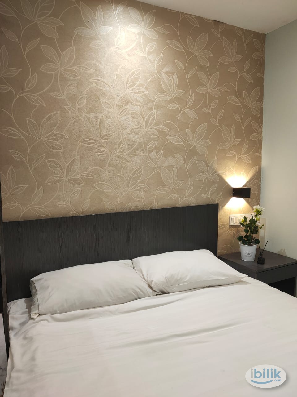 FREE Deposit! Comfy Luxurious Room in Hotel Q Inn @ Bandar Sunway, Petaling Jaya Near BRT Station - Image 1