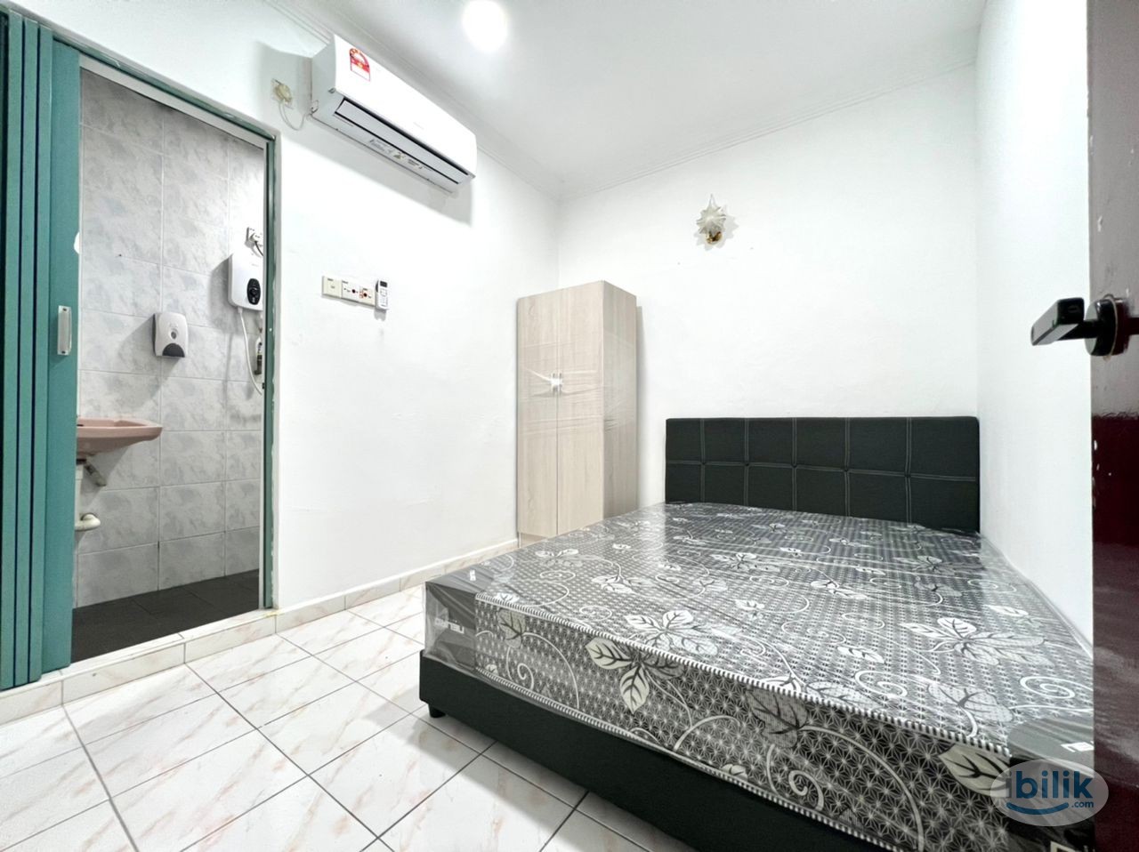 🚩NEW CONCEPT✨ Master Room at Taman Johor Jaya, Johor Bahru [ ONLY 15-20 Mins to CIQ / Custom ] - Image 2