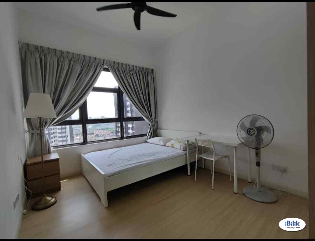 Master Room at Lakeville Residence, Jalan Ipoh - Image 1