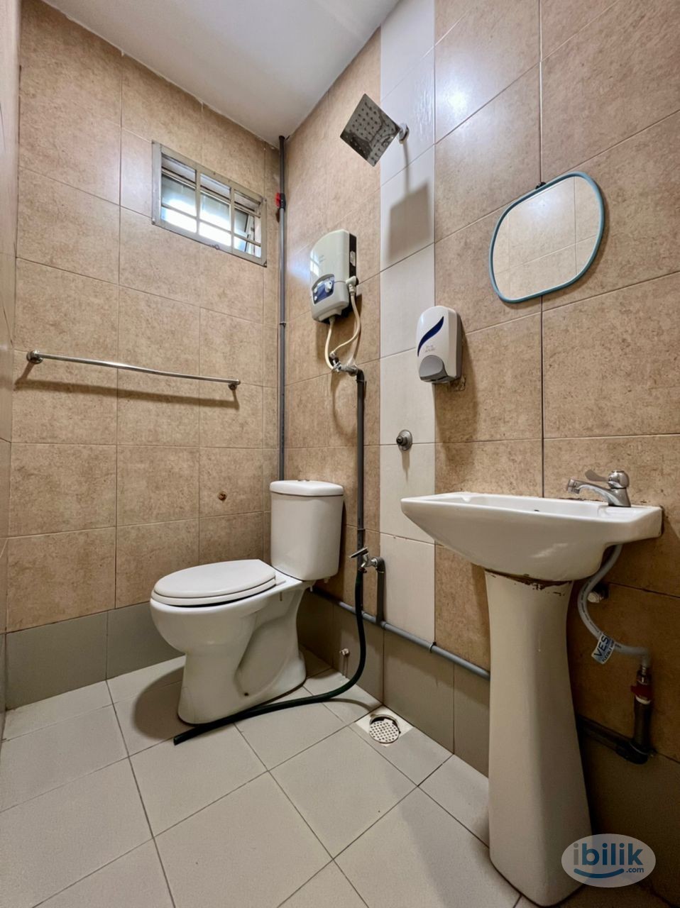 ⭐Comfortable PRIVATE CoLiving Room at Taman Sentosa , Johor Bahru - Image 3