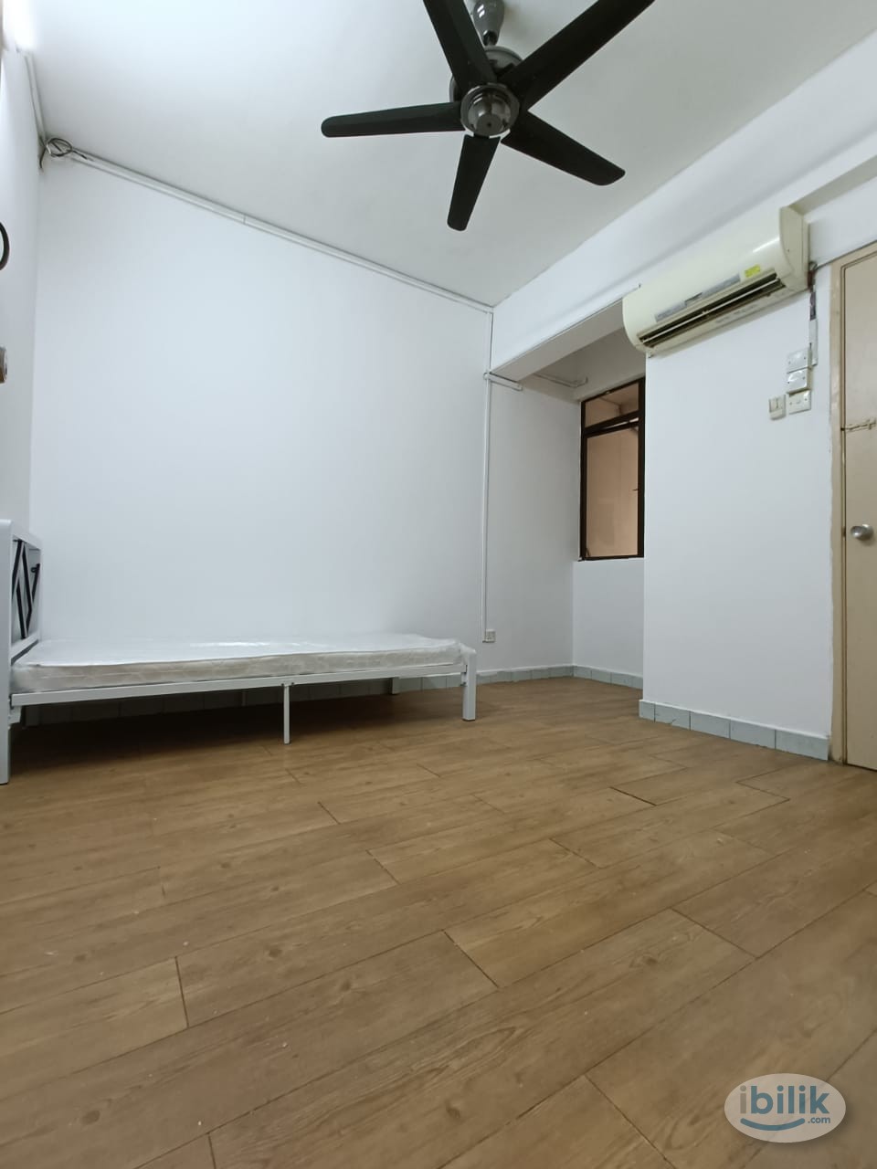 🟢Room For Rent At Bandar Utama🟢⭐Near to One Utama , MRT Bandar Utama, 1 Power House , First Avenue , Centre Point , IKEA - Image 1