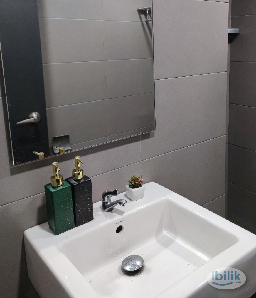 2mins walk MRT Maharajalela 🚆 Room + Private Toilet for Rent at Jalan Maharajalela - Image 5